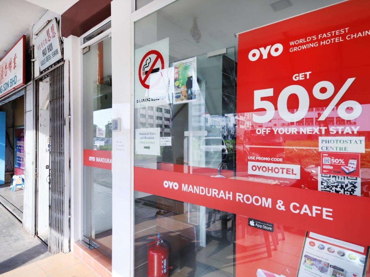ホテル Oyo 836 マンドゥラー ルーム&カフェ クチン エクステリア 写真